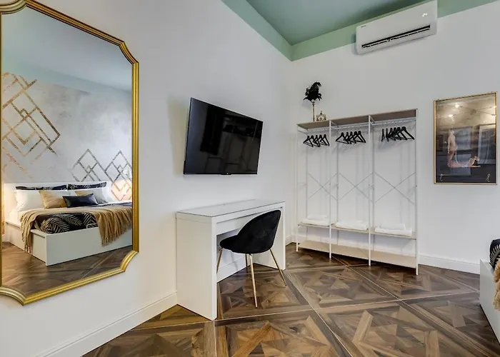 Bdc - Madama Dore, Timeless 2bdr At San Giovanni Apartmán